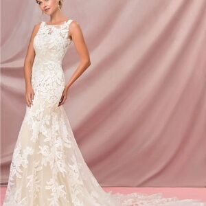 Elegant Cream Lace Women Dress